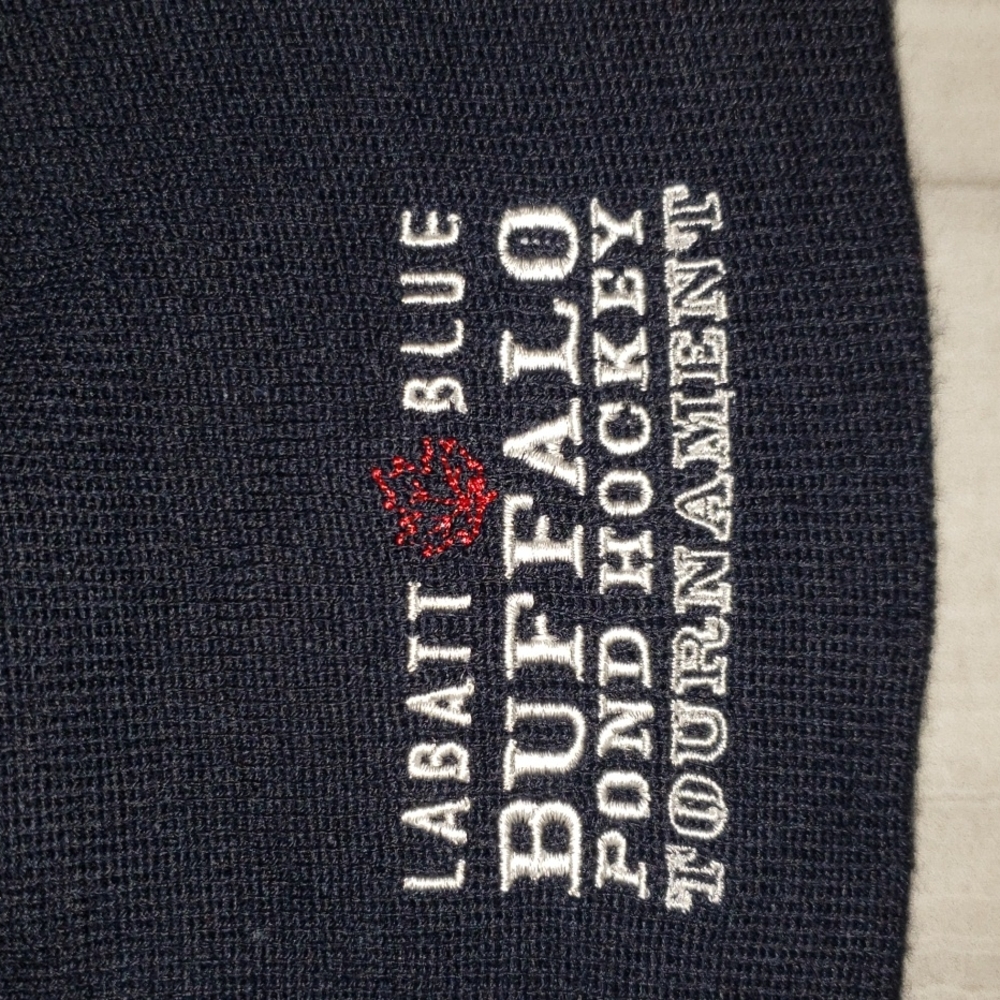 Labatt Blue Buffalo Pond Hockey Beanie Cap - Picture 4 of 5